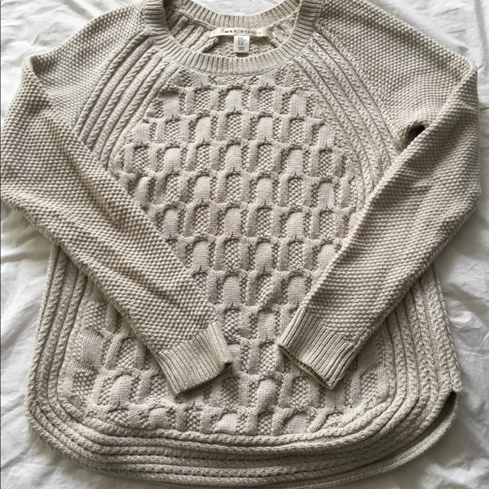 Max Studio beige/cream cable knit sweater